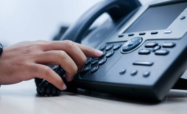 Find Out How To Select Your VOIP Service Provider Online