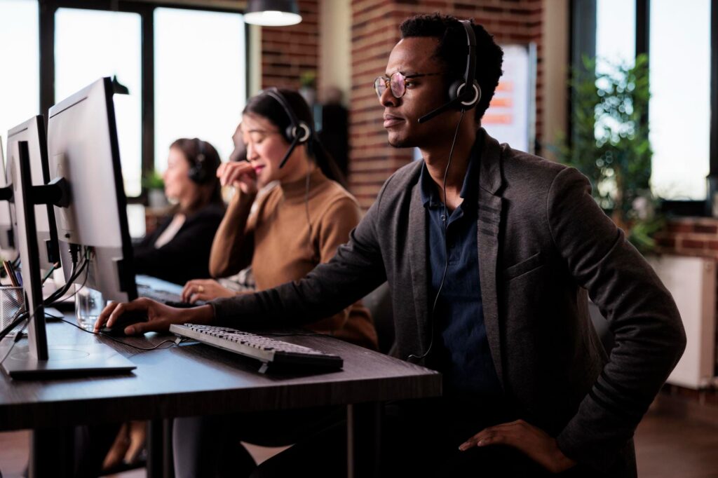 Agents on calls using VOIP